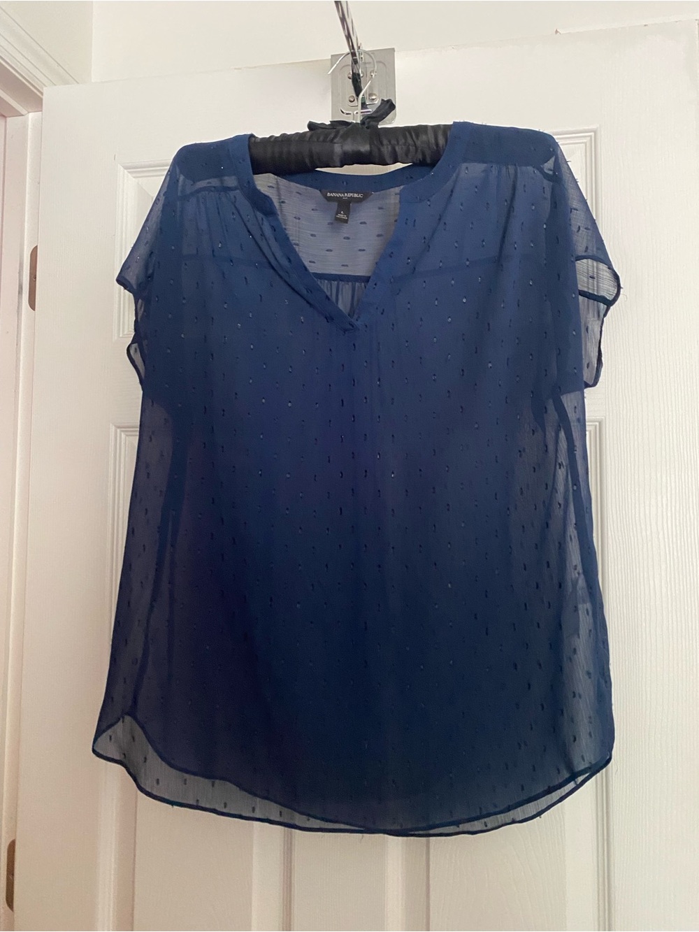 NWOT Banana Republic Navy Sheer V-Neck Dot Blouse Large